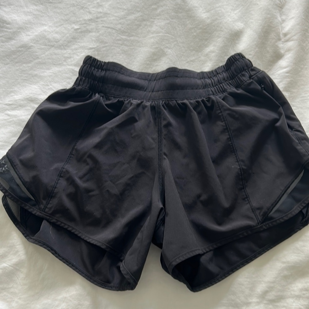Lululemon Hotty hot shorts black